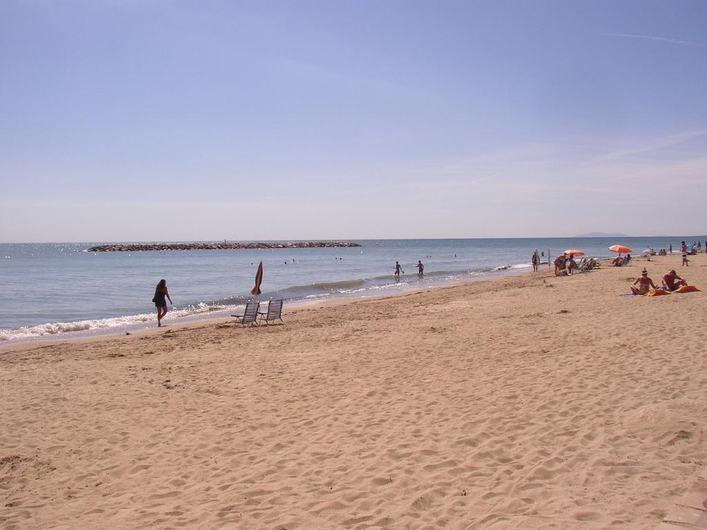 Apartamentos Alquihouse Vilafortuny กัมบริลส์ ภายนอก รูปภาพ